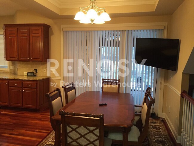 Building Photo - 2470 Arnold Palmer Dr