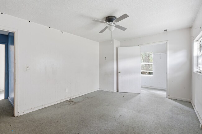 Building Photo - 615 Macon St
