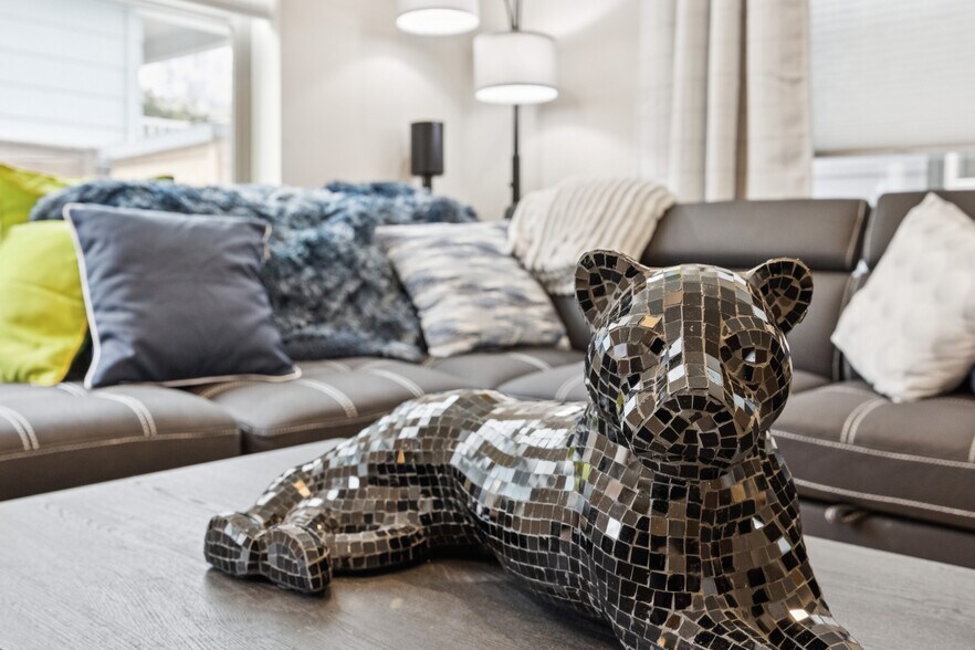 Building Photo - 4836 NE 9th Ave