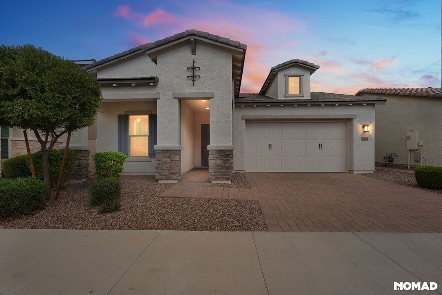 Building Photo - 20840 E Reins Rd