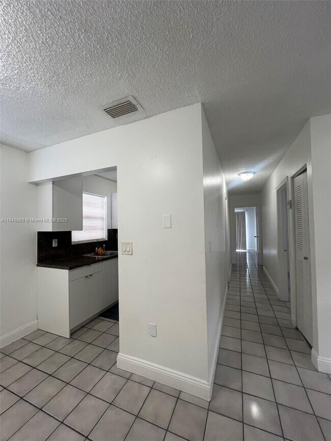 Building Photo - 5935 W 26th Ave
