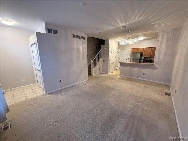 Building Photo - 41290 Maplewood Drive