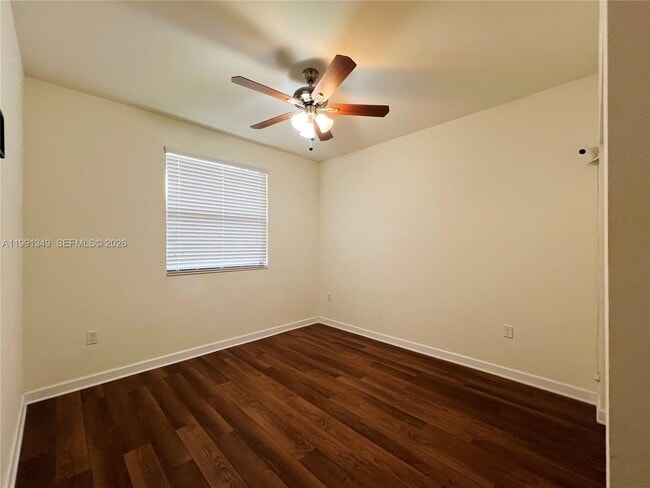 Building Photo - 422 SE 34th Terrace