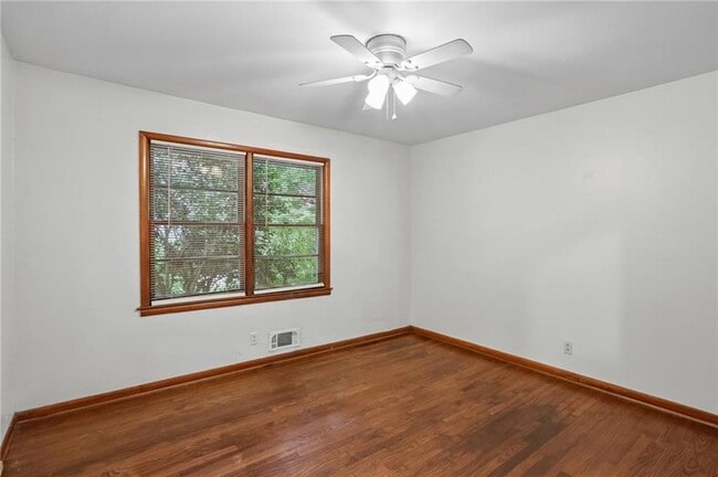 Building Photo - 282 Elmira Pl NE