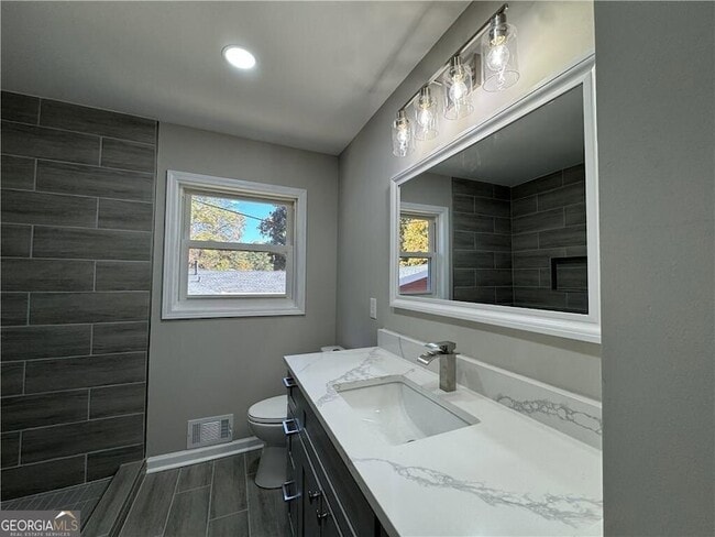 Building Photo - 3489 Creighton Rd SW