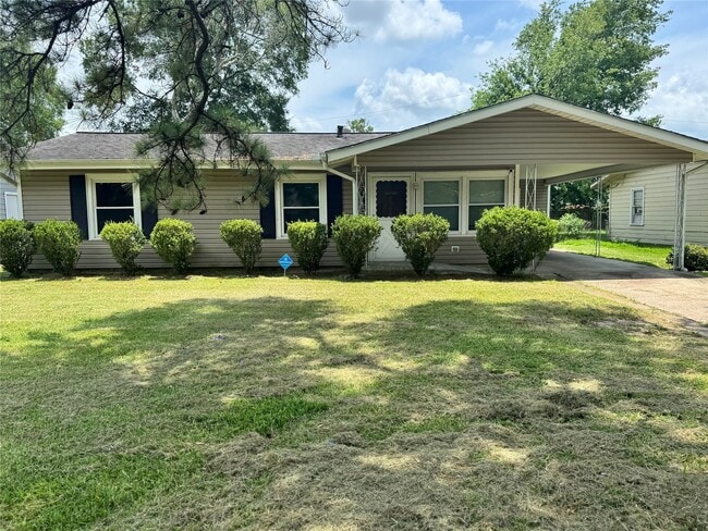 Primary Photo - 5045 Raleigh Dr