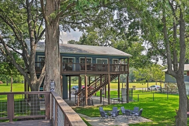 Building Photo - 416 Turtle Ln