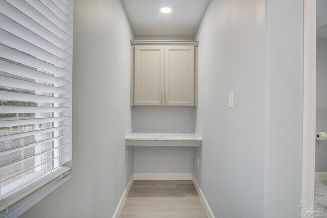 Building Photo - 114 Altamont Rd