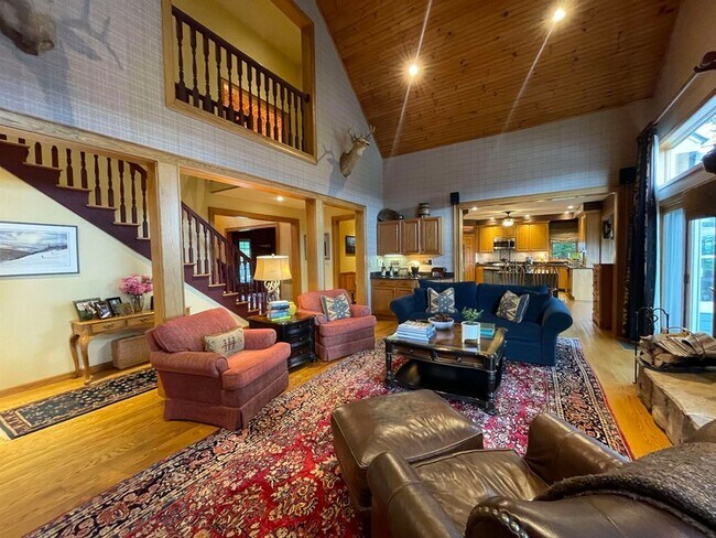 Building Photo - 21 Valley View Rd