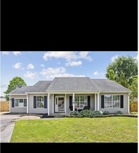 Building Photo - 1246 Woods Way