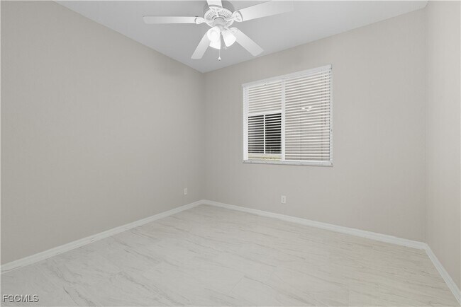 Building Photo - 15560 Laguna Hills Dr