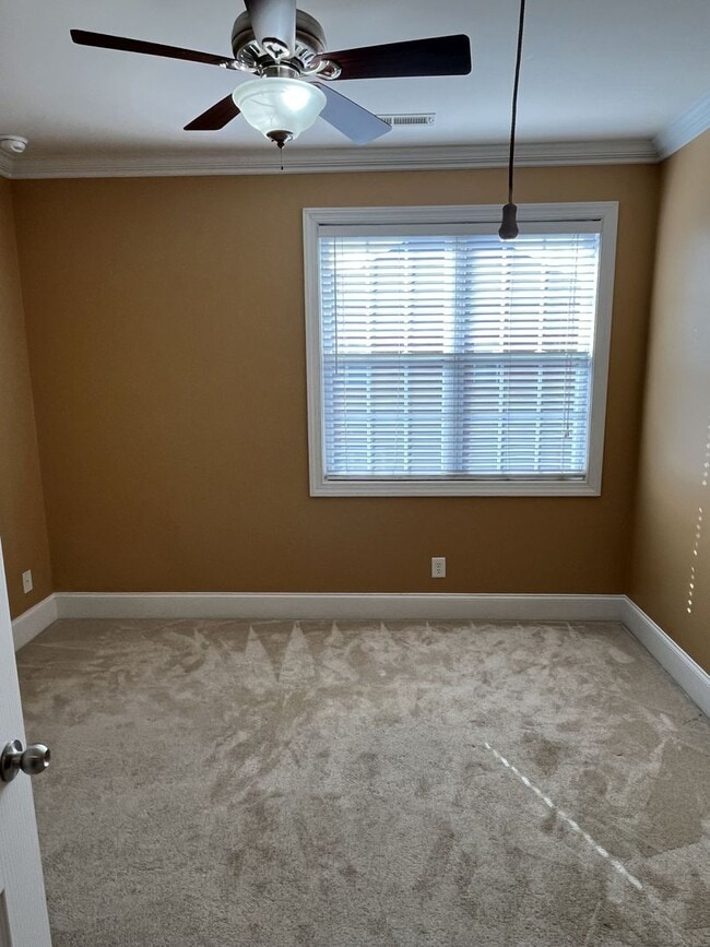 Building Photo - Stunning 6 Bedroom home in South Charlotte...