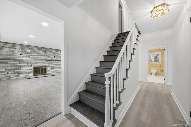 Building Photo - 291 Boulevard