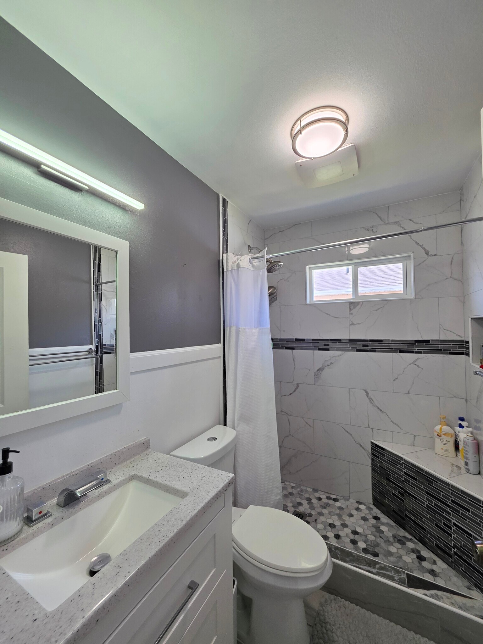 Building Photo - 763 Country Woods Cir