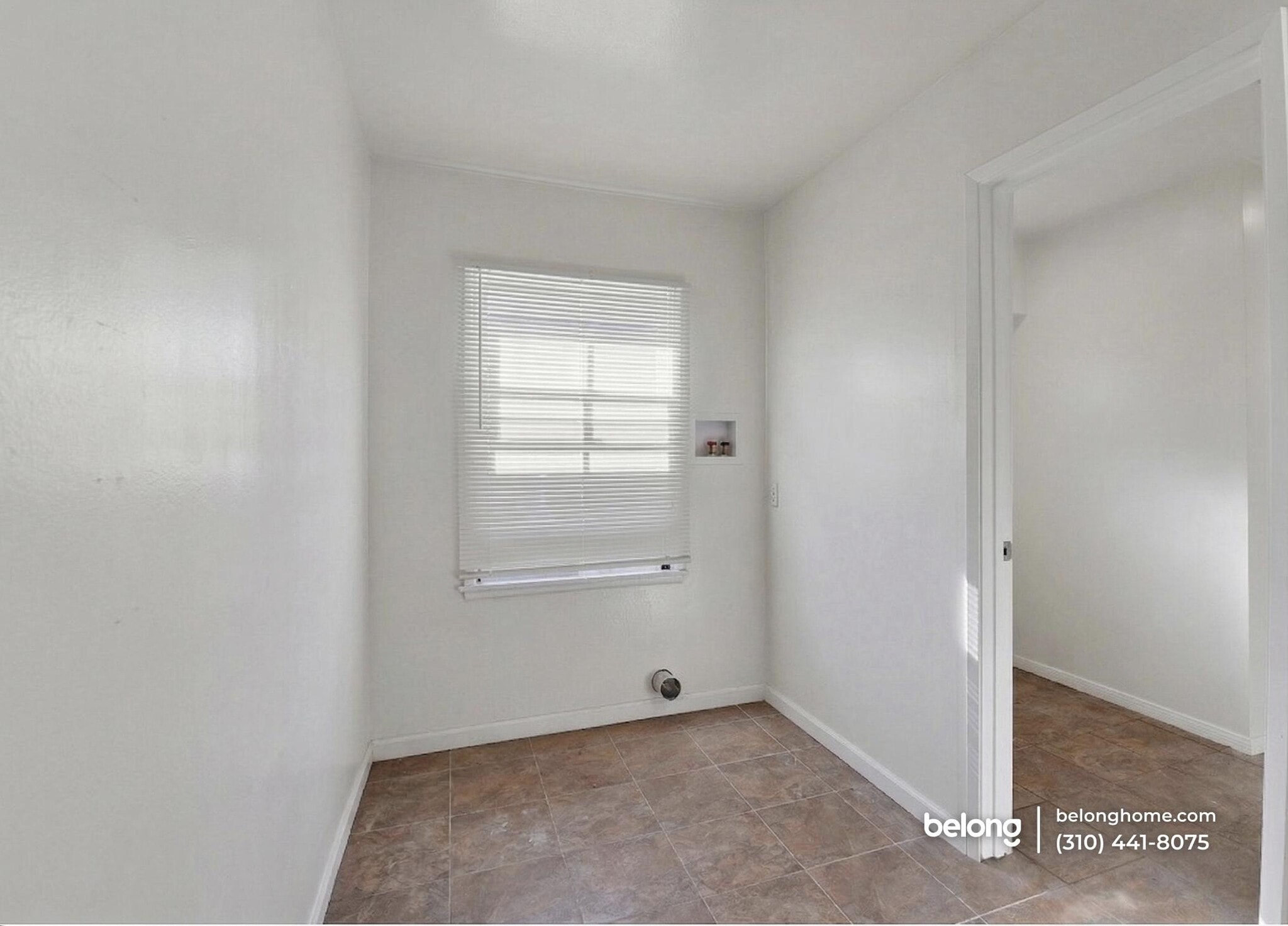 Building Photo - 18601 Keswick St