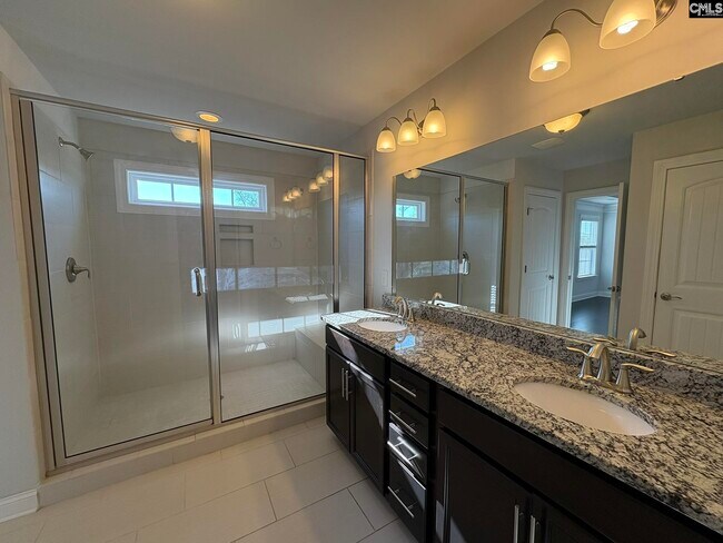 Building Photo - 178 Thacher Lp