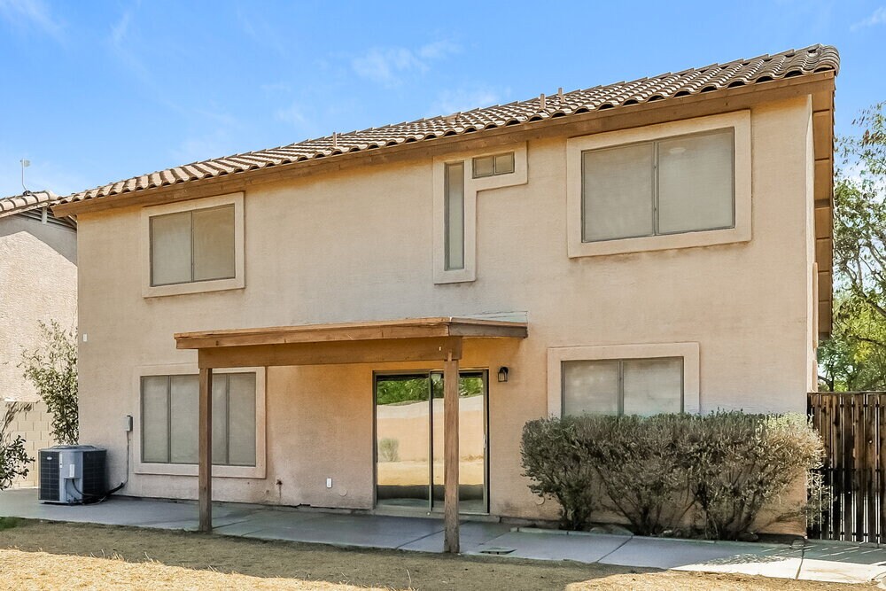 Building Photo - 3802 N 104th Ave