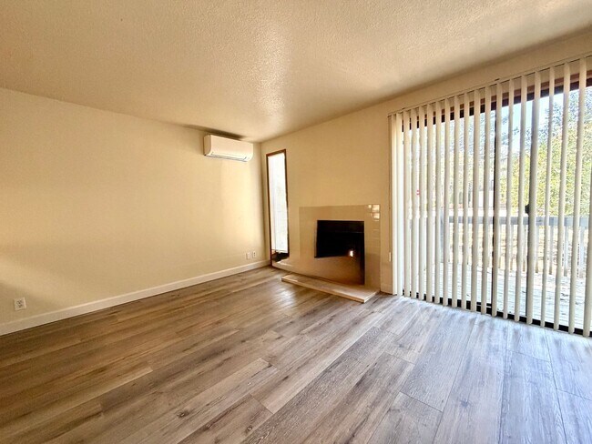 Building Photo - 0152-01F - Elm Tree Garden Apartments F