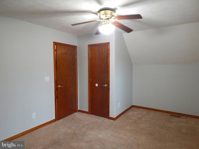 Building Photo - 43974 White Cedar Ln