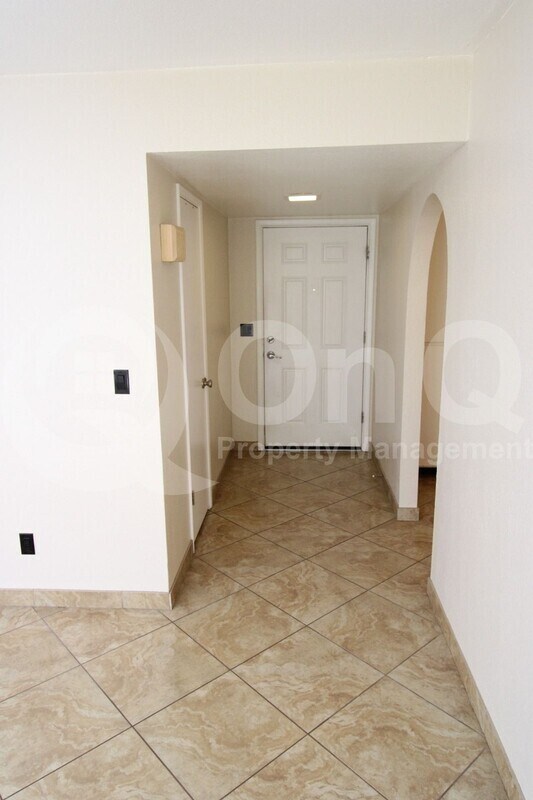Building Photo - 515 W Harvard Dr