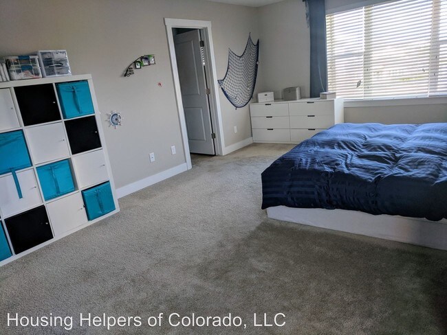 Building Photo - 653 Grandview Meadows Dr
