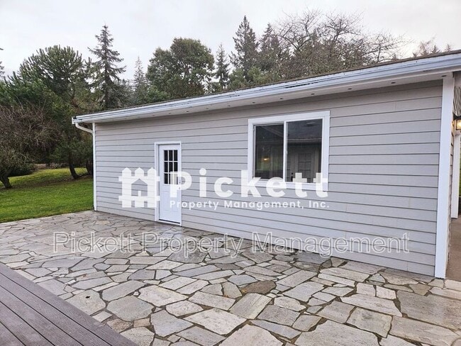 Building Photo - 9062 Tracyton Blvd NW