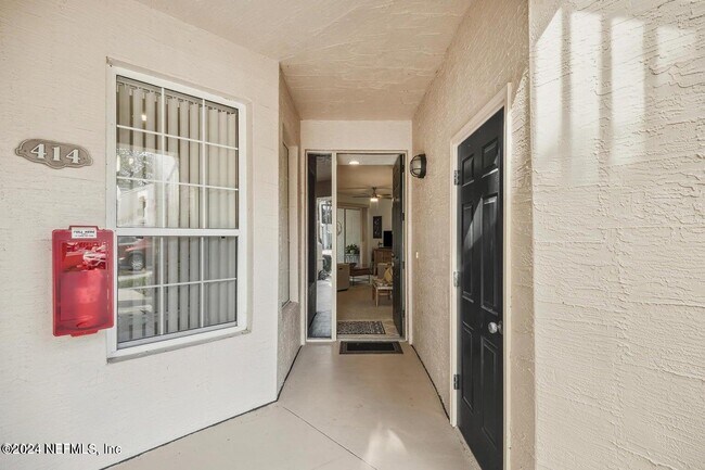 Building Photo - 414 Augusta Cir
