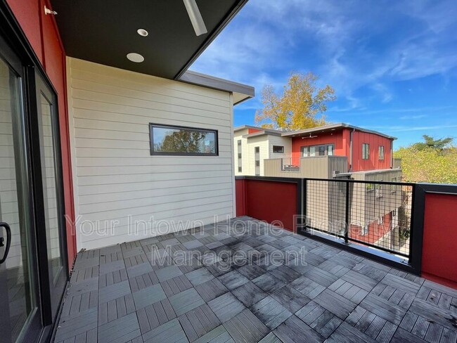 Building Photo - 504 Rankin St NE