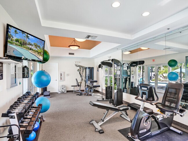 Building Photo - 191 S Ocean Dr