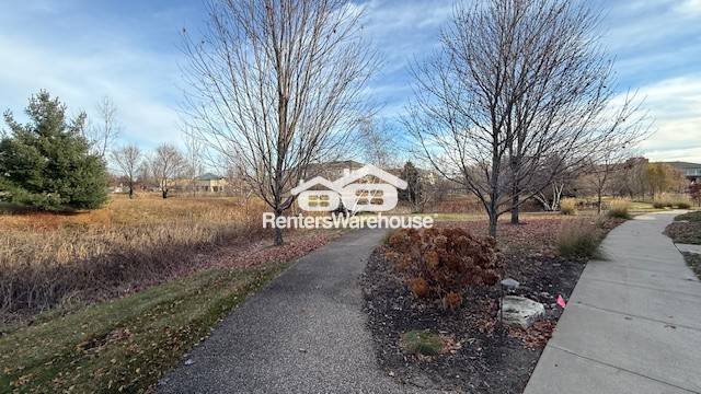 Building Photo - 10740 Town Square Dr NE