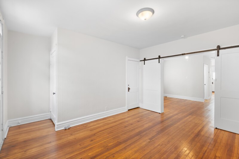Building Photo - 3325-3327 Demenil Pl
