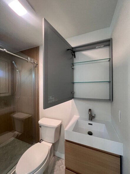 Building Photo - 4838 Gundry Ave