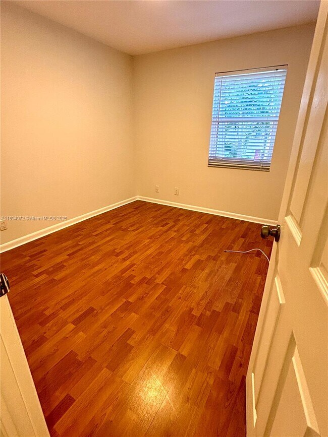 Building Photo - 3328 Quail Close