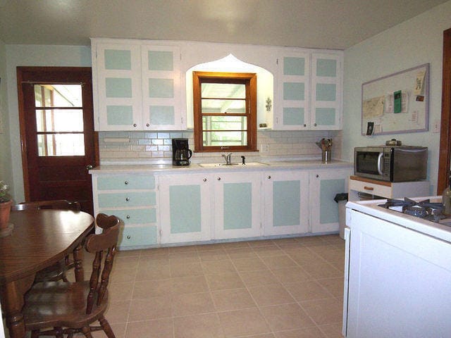 Building Photo - 117 Bicknell St