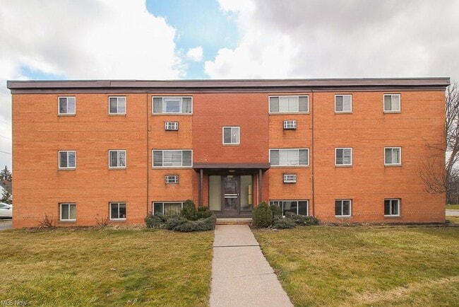 Primary Photo - 4655 Ridge Rd