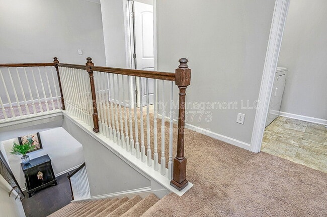 Building Photo - 9449 Glenburn Ln