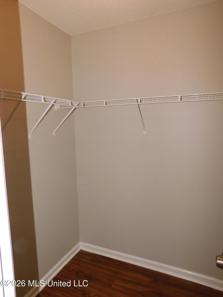 Building Photo - 5539 Bradley Dr