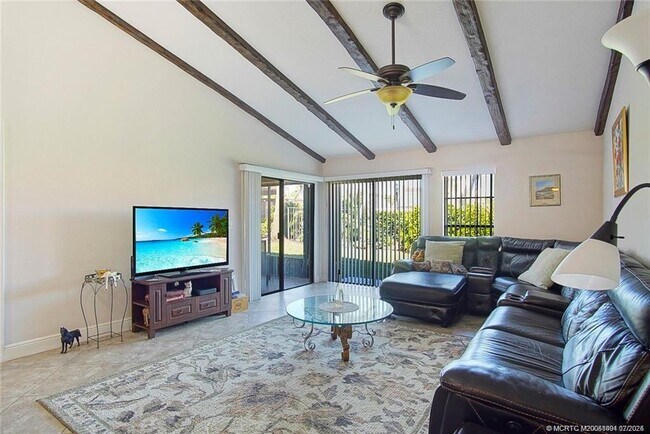Building Photo - 3504 SE Sandpiper Ct