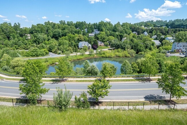 Building Photo - 1992 Asheville Dr