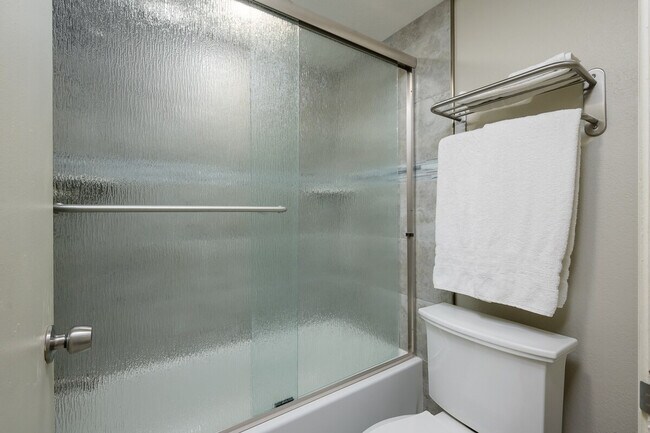 Building Photo - 4850 E Desert Cove Ave