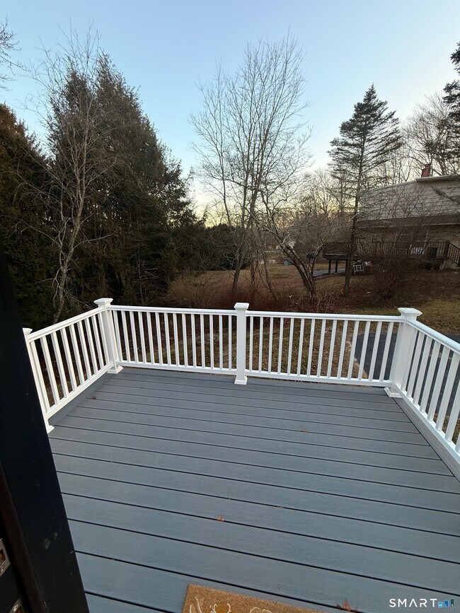 Building Photo - 8 Eddy Rd