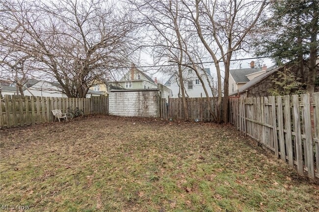 Building Photo - 1446 Hopkins Ave