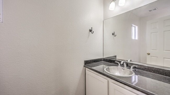 Building Photo - 1425 Bow Creek Ct