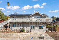 Building Photo - Studio, 1 bath 4plex - 10806 Hubbard Way, ...