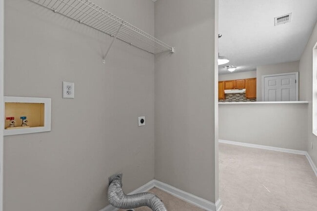 Building Photo - 2284 Oakland Spring Dr