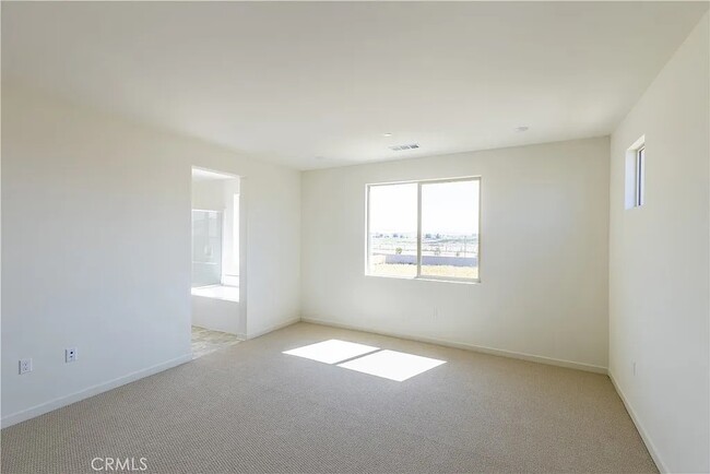 Building Photo - 3472 E Emerald Dr