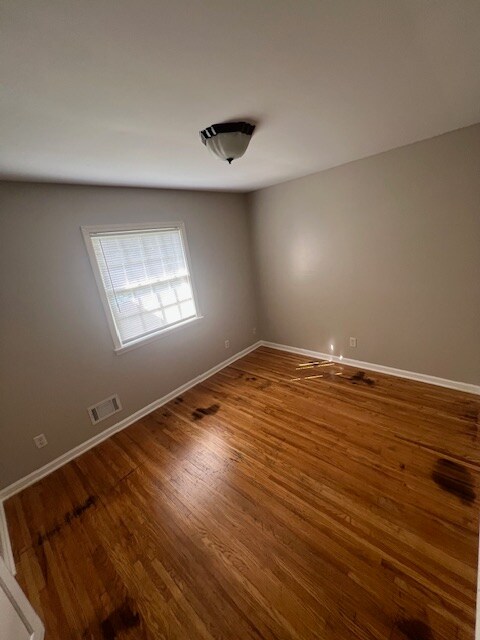 Building Photo - 3211 Mid Dale Ln