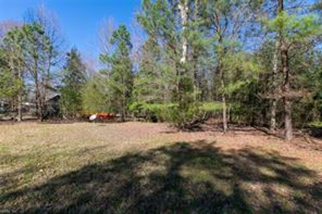Building Photo - Call Sabrina at 757-767-0767 for more information