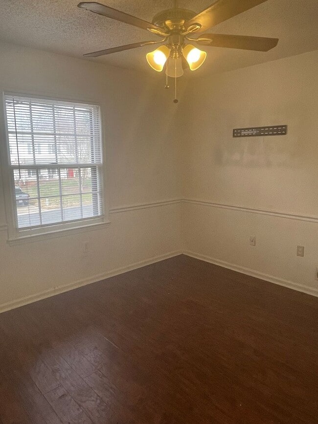 Building Photo - 7400 Lea Wood Ln