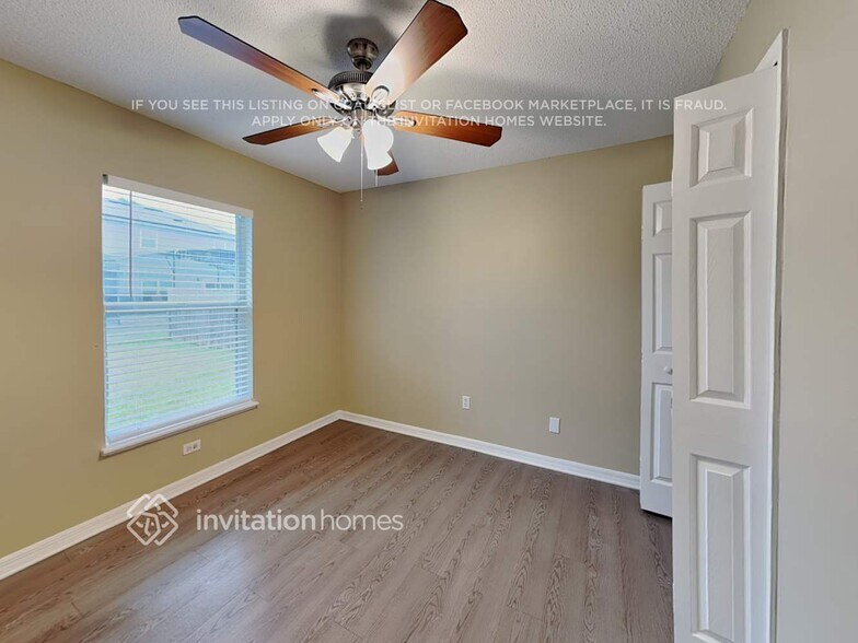 Building Photo - 1164 St Tropez Ct